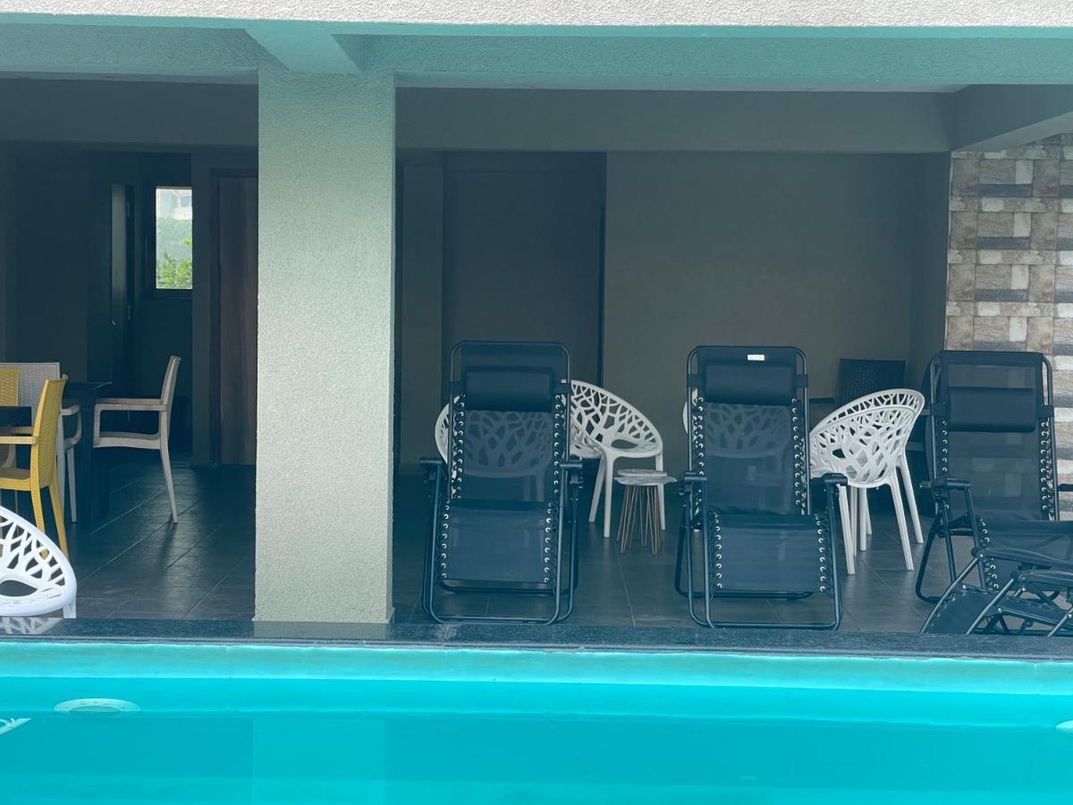 Neville'S Villa - Pet Friendly With Pool Alībāg Exterior photo